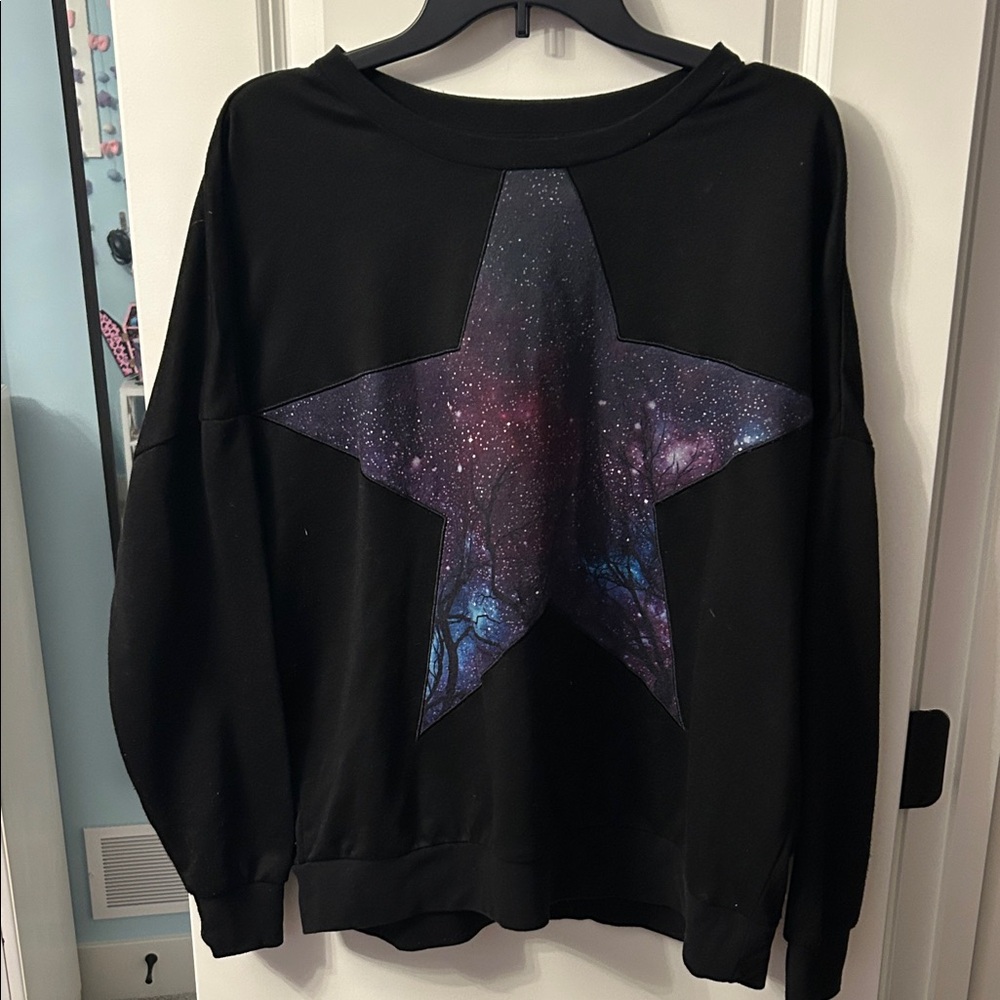 Hot Topic Galaxy Star Appliqué Sweatshirt